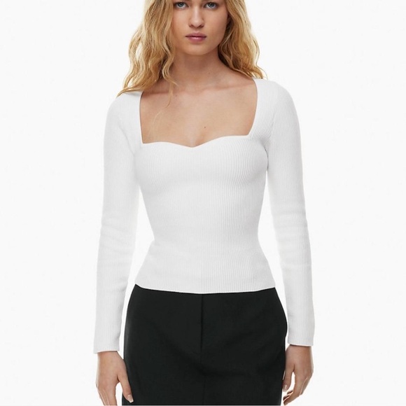 Aritzia Babaton Sculpt Knit Sweetheart Long sleeve Size XXS - Picture 2 of 10
